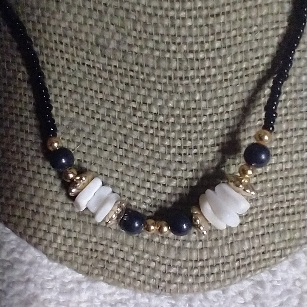Black white beaded shell necklace beach summer 🏝️🌞